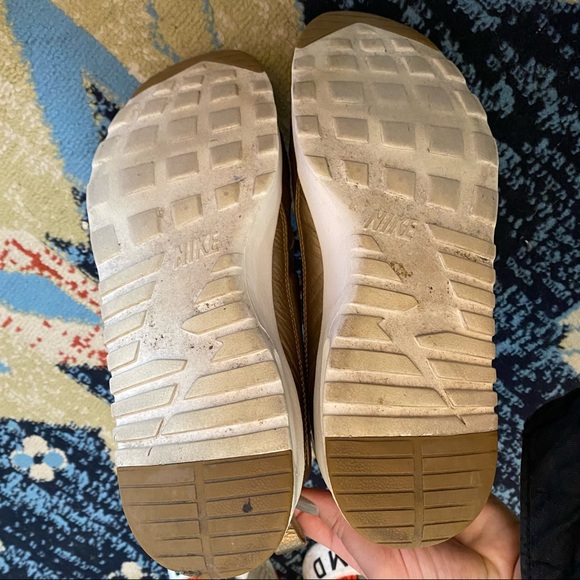 RARE Nike Gold Cut-out Air Max Thea Joli - Picture 6 of 10